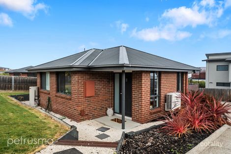 Property photo of 2/21 Vasili Court Oakdowns TAS 7019