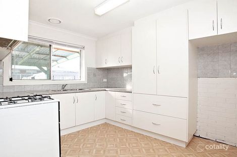 Property photo of 1/12 Station Avenue St Albans VIC 3021