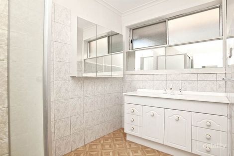 Property photo of 1/12 Station Avenue St Albans VIC 3021