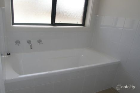 Property photo of 10 Dashwood Circuit Strathalbyn SA 5255