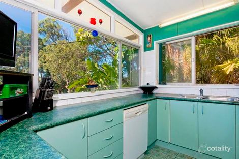 Property photo of 20 Elanora Drive Lake Cathie NSW 2445