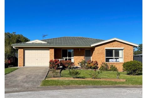 4 Carrie Cres, Moruya, NSW 2537