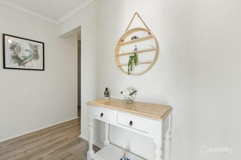 Property photo of 14 Ovata Place Cranbourne West VIC 3977