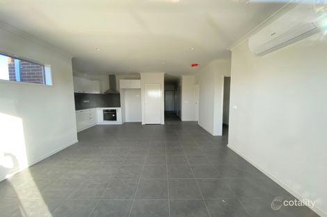 Property photo of 7 Wheatley Parade Mickleham VIC 3064