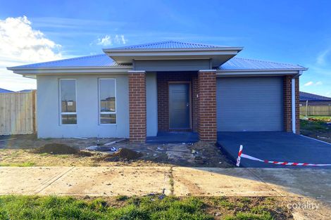 Property photo of 7 Wheatley Parade Mickleham VIC 3064