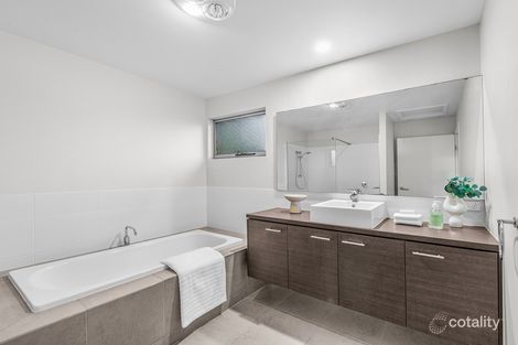 Property photo of 8 Kipfler Lane Warner QLD 4500