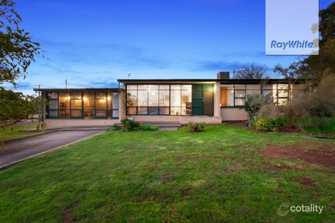 2 Barcoo Rd, Para Hills, SA 5096