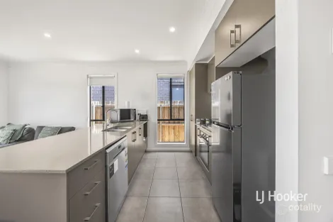 Property photo of 16 Karachi Avenue Mount Cottrell VIC 3024