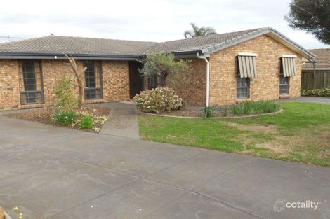 Property photo of 33 Rogana Crescent Hallett Cove SA 5158