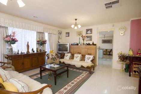 Property photo of 1 Whitecliffe Drive Rowville VIC 3178