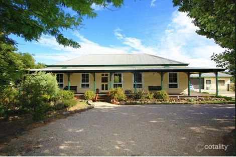 37 Weeroona Dr, Wamboin, NSW 2620