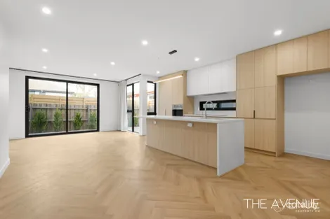 Property photo of 296 Grange Road Ormond VIC 3204