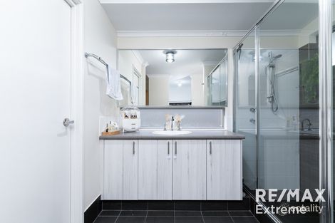 Property photo of 13 Gippsland Way Banksia Grove WA 6031