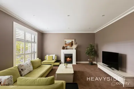 Property photo of 1/2 High Road Camberwell VIC 3124