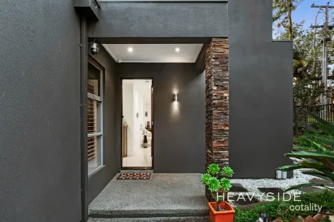 Property photo of 1/2 High Road Camberwell VIC 3124
