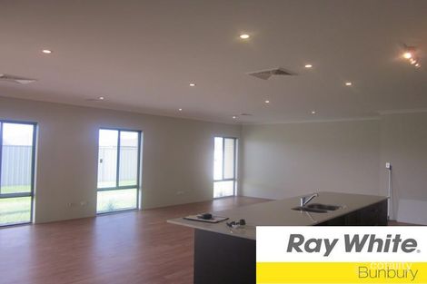 Property photo of 4 Solstice Way Australind WA 6233