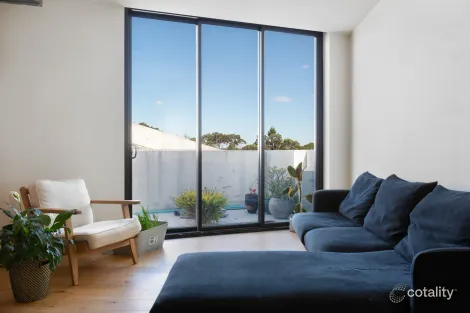 3 Barwon Park Rd, St Peters, NSW 2044
