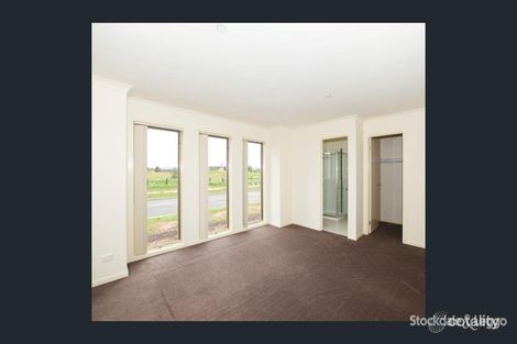 Property photo of 8 Sumac Close Point Cook VIC 3030