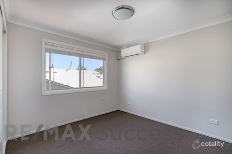 Property photo of 2/2A Garde Street Centenary Heights QLD 4350