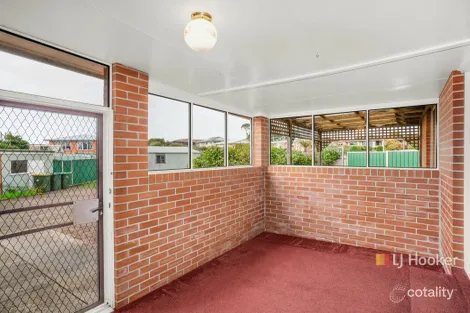 Property photo of 2 Myrtle Court Devonport TAS 7310