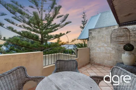 Property photo of 116A Marine Terrace Fremantle WA 6160