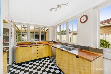 Property photo of 12 West Avenue Queanbeyan NSW 2620