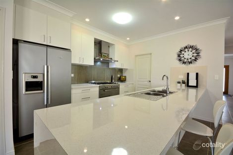 Property photo of 64 Shutehaven Circuit Bushland Beach QLD 4818