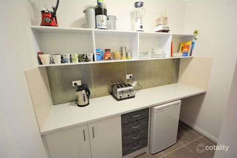 Property photo of 64 Shutehaven Circuit Bushland Beach QLD 4818