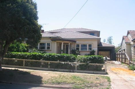 4 Disraeli Gr, Pascoe Vale South, VIC 3044