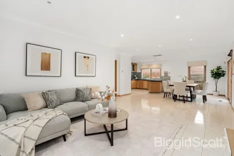 Property photo of 5 St James Court Doncaster East VIC 3109