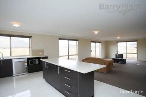 Property photo of 8 Earth Street Point Cook VIC 3030