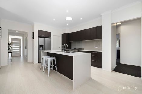 Property photo of 5 Ti-Tree Crescent Officer VIC 3809