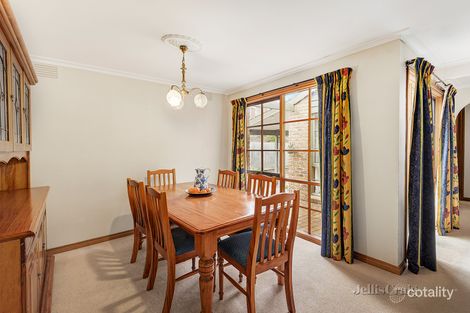 Property photo of 12 Newlyn Close Templestowe VIC 3106