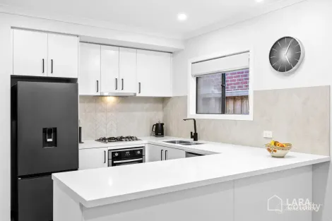 Property photo of 14 Farndale Drive Lara VIC 3212