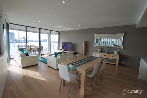 Property photo of 203/17 Honeysuckle Drive Newcastle NSW 2300
