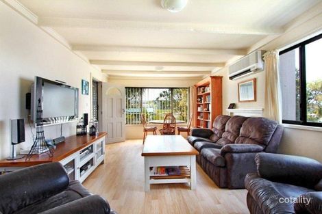 Property photo of 7 Stratford Road Unanderra NSW 2526