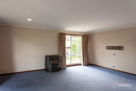 Property photo of 1 Tasker Place Jerrabomberra NSW 2619