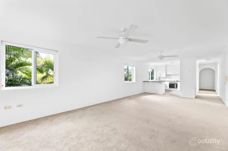 Property photo of 4/29 West Burleigh Road Burleigh Heads QLD 4220