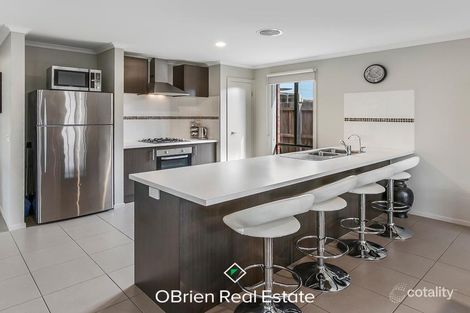Property photo of 41 Myhaven Circuit Carrum Downs VIC 3201