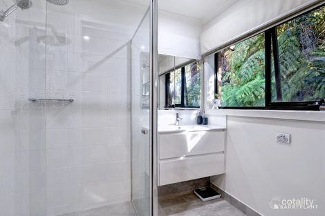 Property photo of 29 Kitchener Parade Cockatoo VIC 3781