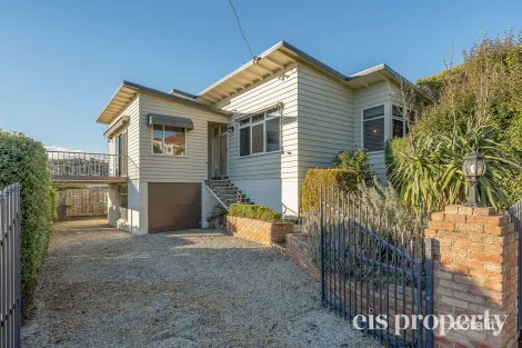 Property photo of 2 Sunnyside Road Lindisfarne TAS 7015