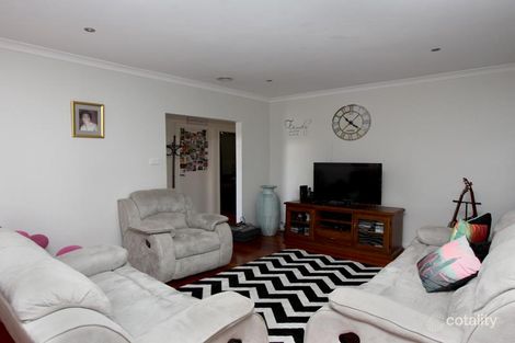 Property photo of 17 Thorpe Avenue Hoppers Crossing VIC 3029