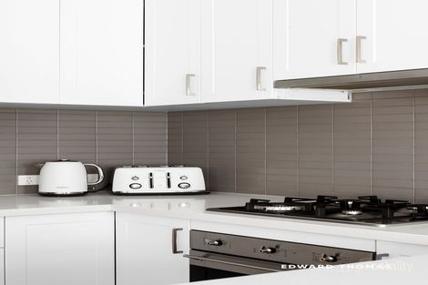 Property photo of 100-102 Fairbairn Drive Kensington VIC 3031