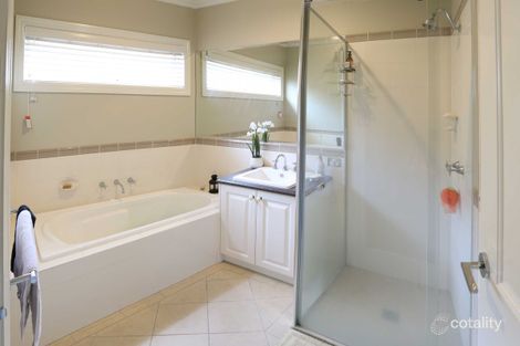 Property photo of 14 Stoneleigh Road Cranbourne North VIC 3977