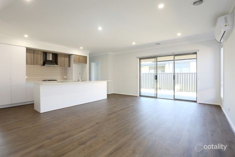 Property photo of 14 Thea Close Wyndham Vale VIC 3024