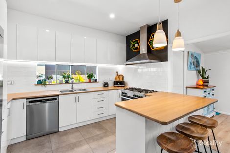 Property photo of 21 South Creek Road Dee Why NSW 2099