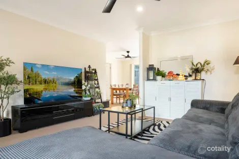 Property photo of 11/10 Chapman Place Oxley QLD 4075