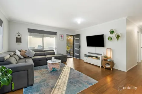 Property photo of 28 Garbala Drive Strathpine QLD 4500