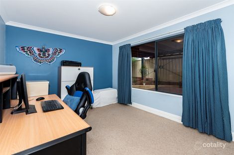 Property photo of 11 Magnetic Square Halls Head WA 6210