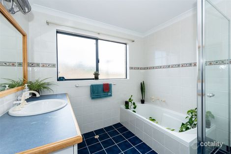 Property photo of 11 Magnetic Square Halls Head WA 6210
